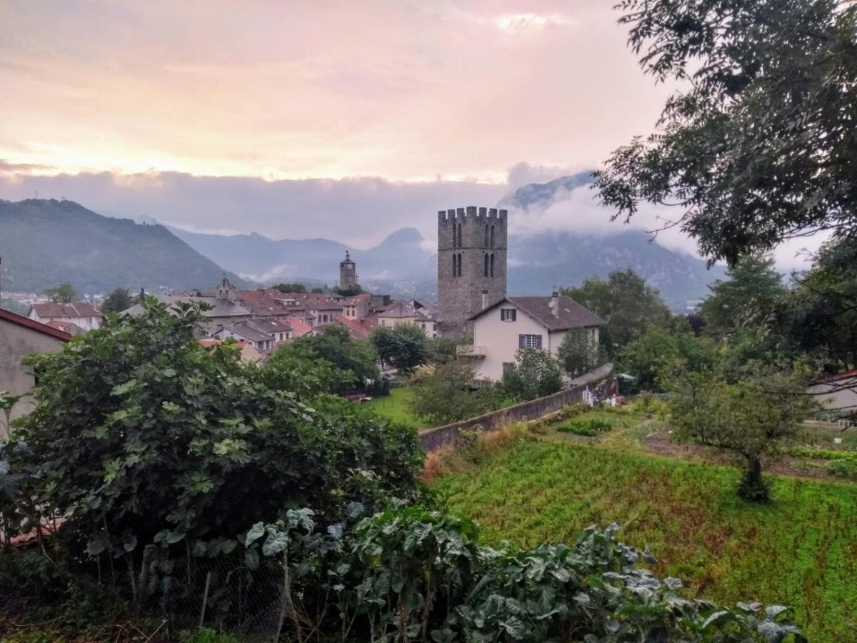 شقة Le Nopal Bleu Tarascon-sur-Ariège المظهر الخارجي الصورة