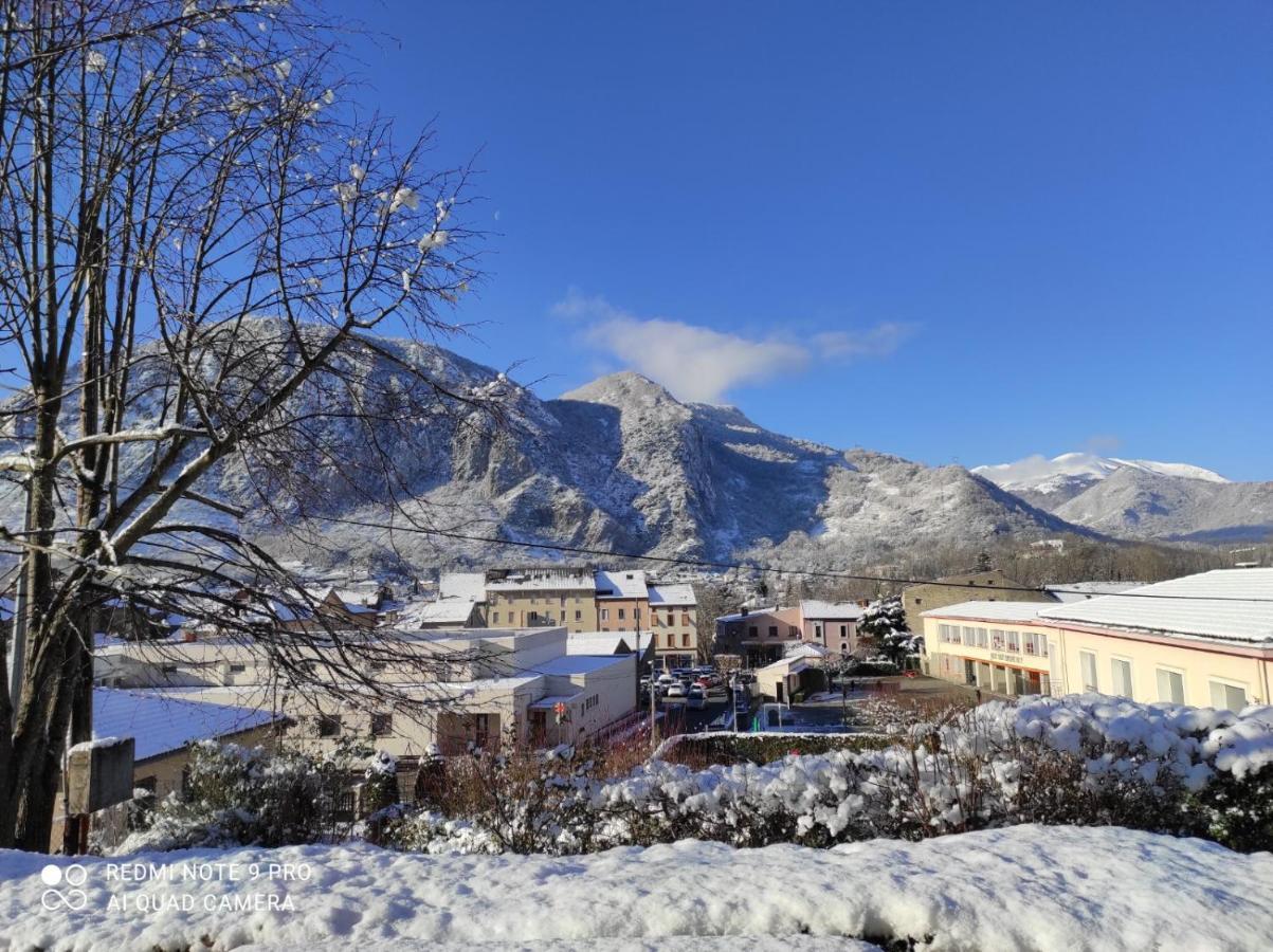شقة Le Nopal Bleu Tarascon-sur-Ariège المظهر الخارجي الصورة